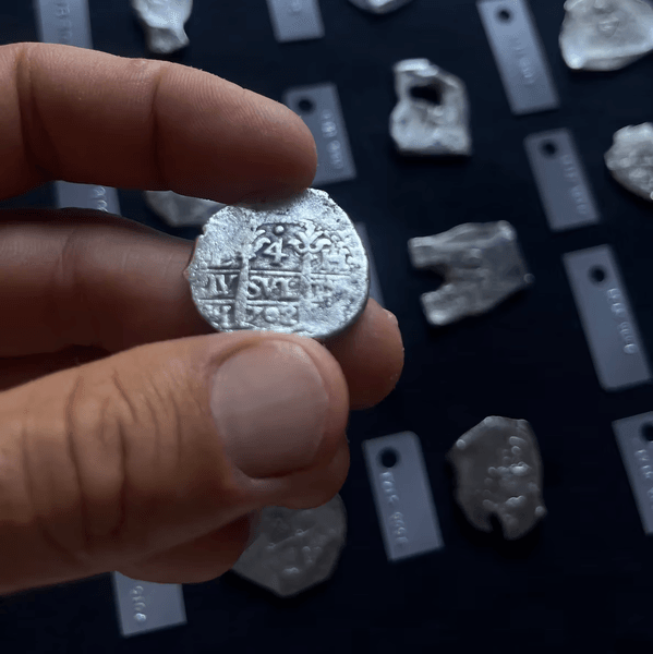 срібло монета Легенди про такі скарби продовжують викликати інтерес